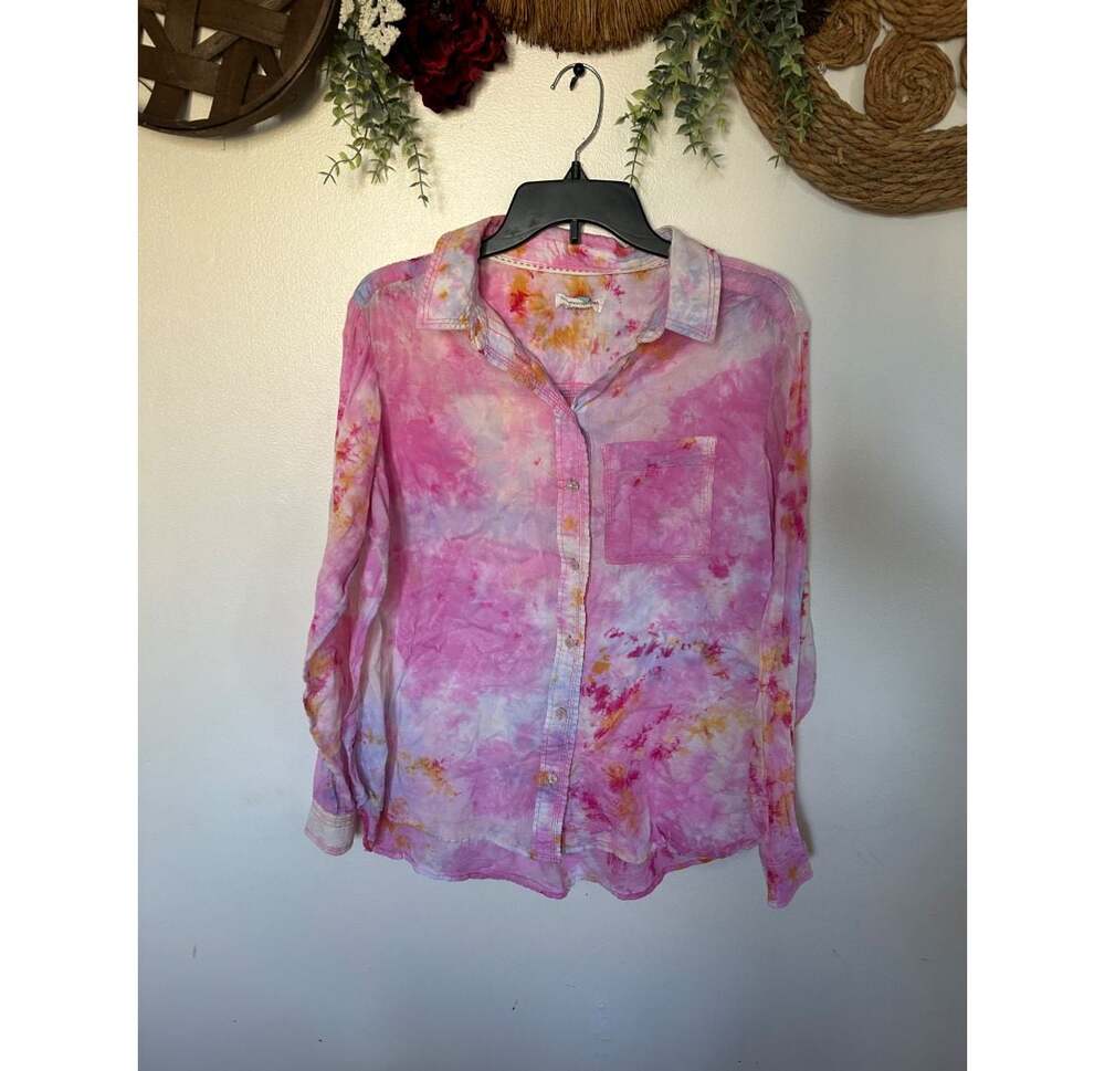 Pilcro and the Letterpress 'The Cate’ Classic Tie-Dye Button Down Shirt size 1x